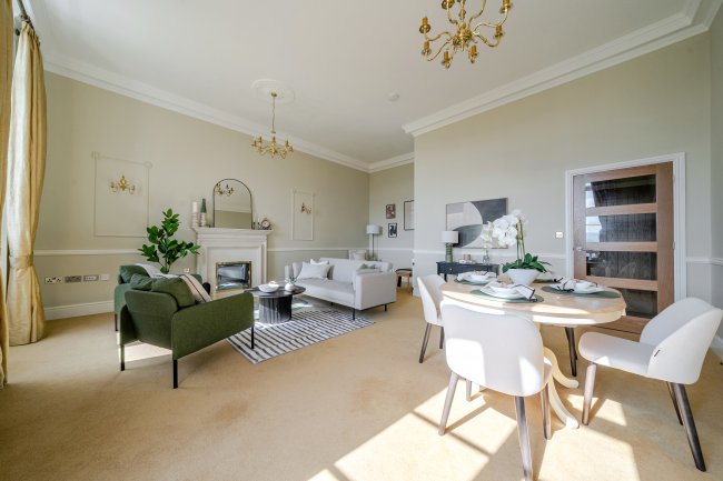 Flat 6, Penoyre House, Cradoc, Brecon, Powys, Wales, LD3 9LP 4