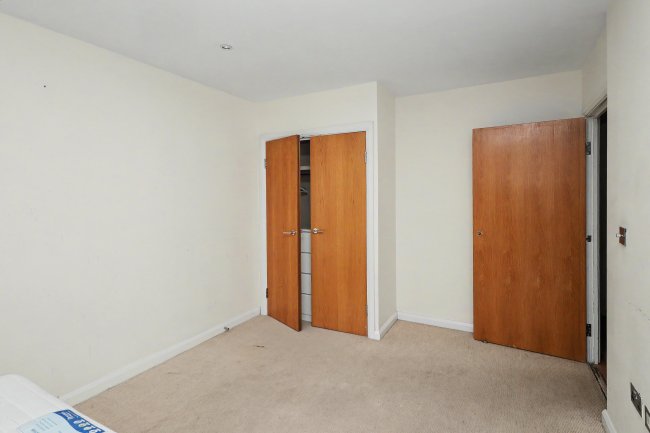 Flat 5, 533 Whippendell Road, Watford WD18 7QF 5
