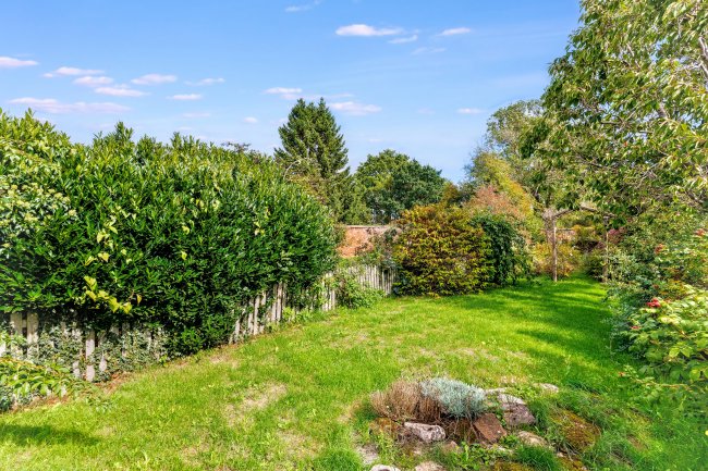 50 High St, Feckenham, Worcestershire B96 6HS 3