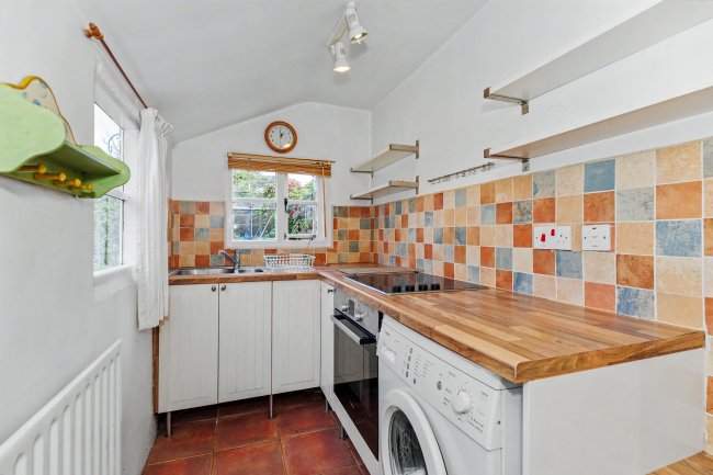 50 High St, Feckenham, Worcestershire B96 6HS 3