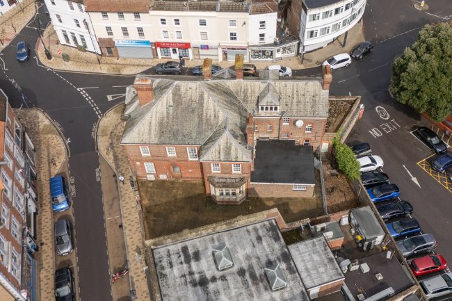 1 Beach Road, Littlehampton, BN17 5HY 3