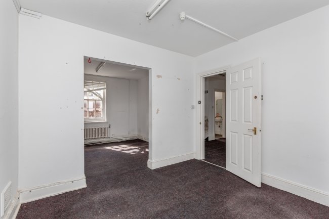 1 Beach Road, Littlehampton, BN17 5HY 3