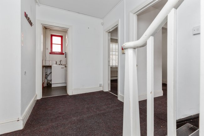 1 Beach Road, Littlehampton, BN17 5HY 3