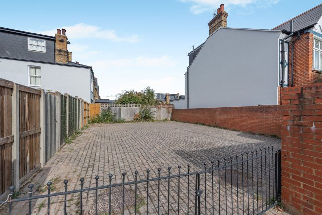 Land to the rear of 33 Moyser Road, Furzedown, London, SW16 6RL 3