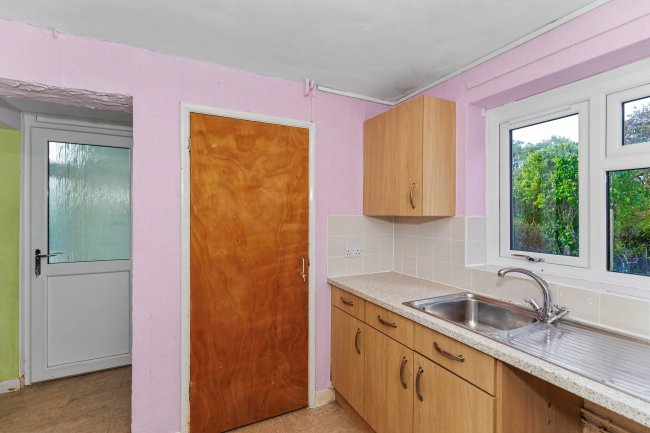 8 Myers Close, Charlton, Banbury OX17 3DW 15