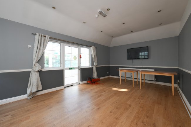 11 St Catharine's Road, Broxbourne, Hertfordshire, EN10 7LG 3