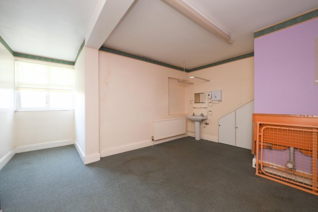 11 St Catharine's Road, Broxbourne, Hertfordshire, EN10 7LG 3