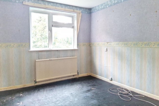 33 Cowbridge Crescent, Malmesbury, Wiltshire, SN16 9LY 10