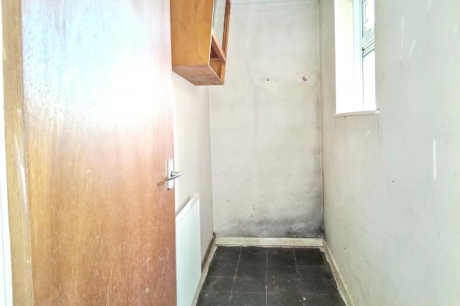 33 Cowbridge Crescent, Malmesbury, Wiltshire, SN16 9LY 10