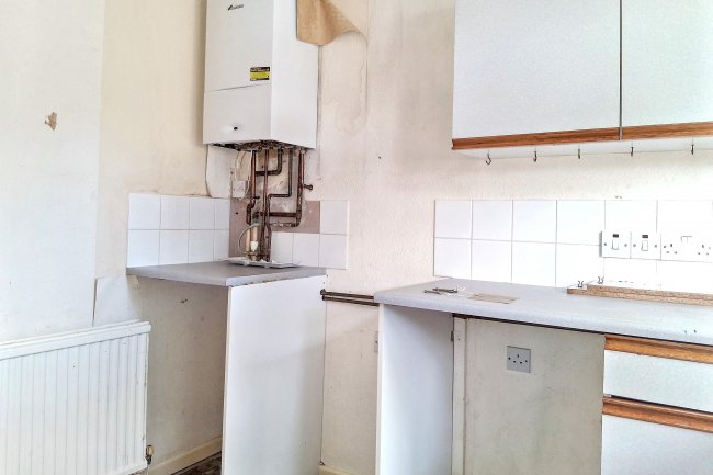 33 Cowbridge Crescent, Malmesbury, Wiltshire, SN16 9LY 10