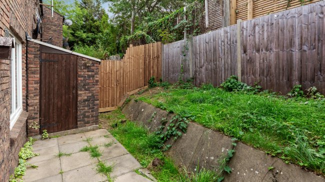 31 Ivatt Way, Turnpike Lane, London, N17 6PF 72
