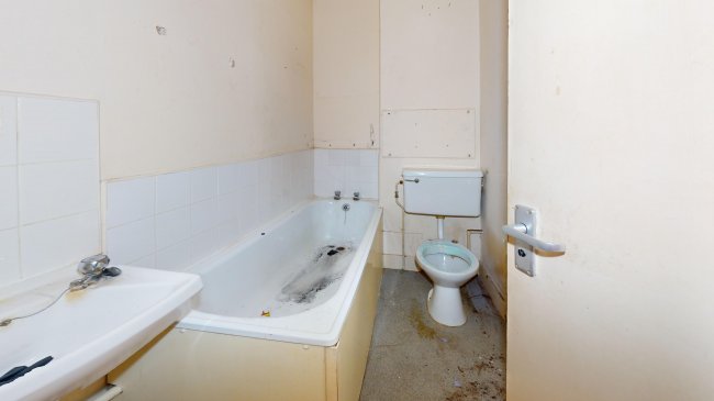 Flat B, 24 Foulden Road, Stoke Newington, London, N16 7UR 13