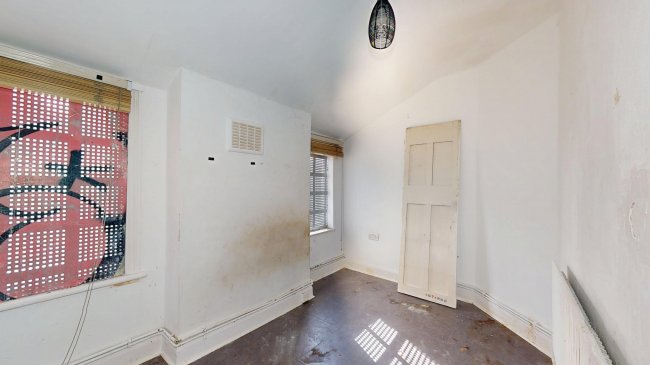 Flat B, 40 Atherfold Road, Clapham, London, SW9 9LW 3