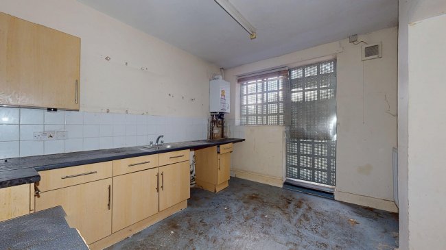 Flat B, 40 Atherfold Road, Clapham, London, SW9 9LW 3