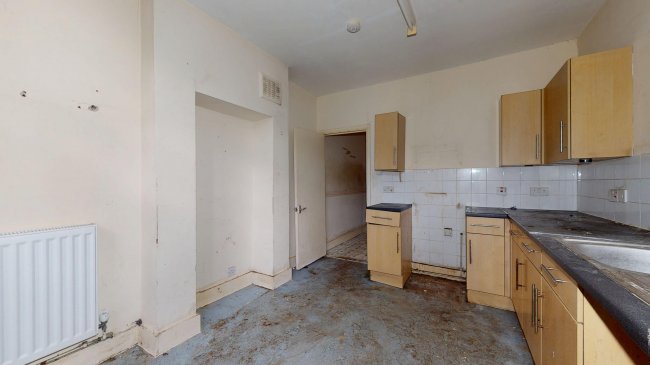 Flat B, 40 Atherfold Road, Clapham, London, SW9 9LW 3