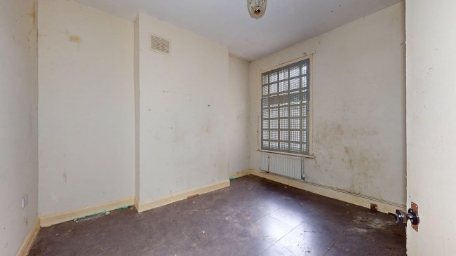 Flat B, 40 Atherfold Road, Clapham, London, SW9 9LW 3