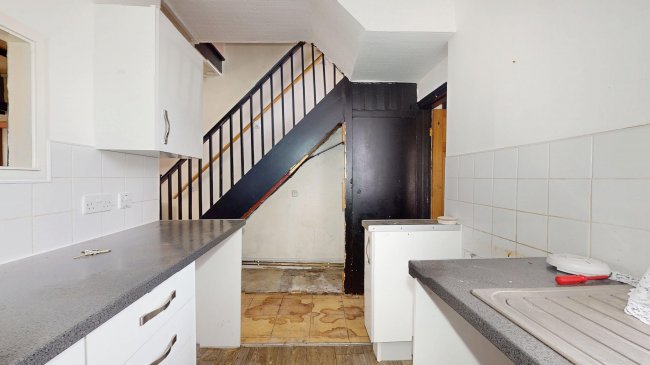 249 Eversleigh Road, Battersea, London, SW11 5XS 23