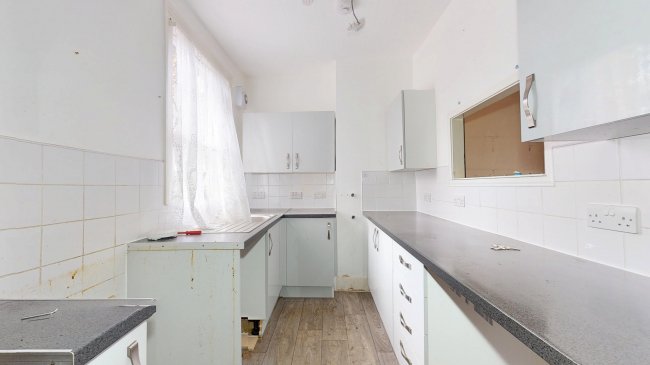 249 Eversleigh Road, Battersea, London, SW11 5XS 23