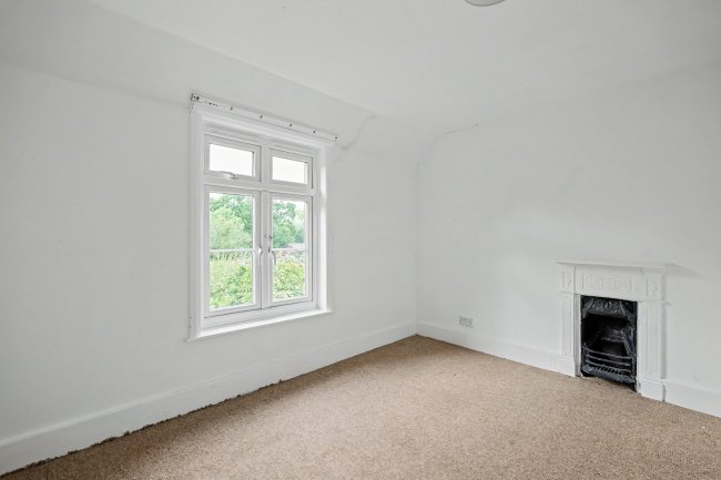 Hazelmere, Southampton Road, Cadnam, Southampton, SO40 2NB 89
