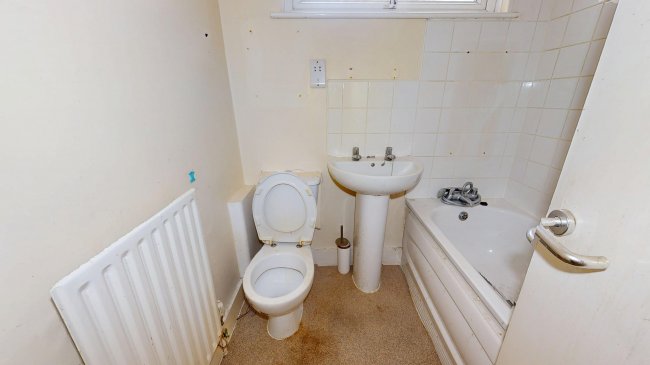 Flat A, 82 Midmoor Road, Balham, London, SW12 0ET 10