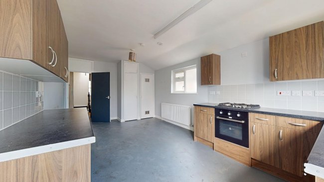 Flat A, 51 Midmoor Road, Balham, London, SW12 0ES 9
