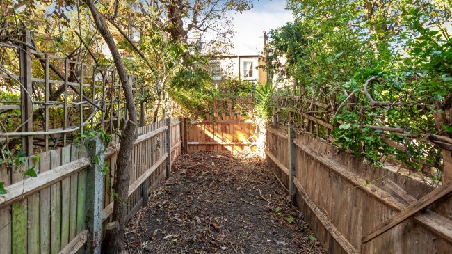 Flat B, 45 Landor Road, Stockwell, London, SW9 9RT 39