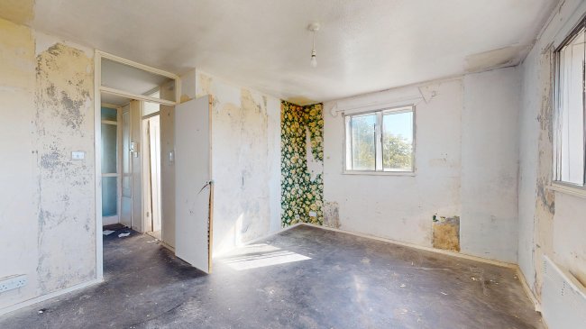 215 Peabody Hill, Tulse Hill, London, SE21 8LA 100
