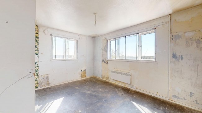 215 Peabody Hill, Tulse Hill, London, SE21 8LA 100