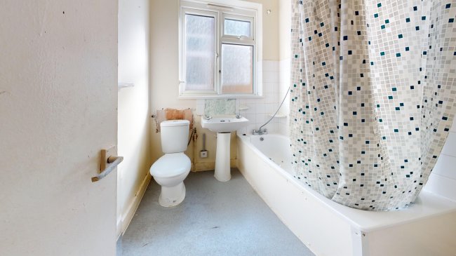 Flat B, 19 Ismaila Road, Forest Gate, London, E7 9PH 81