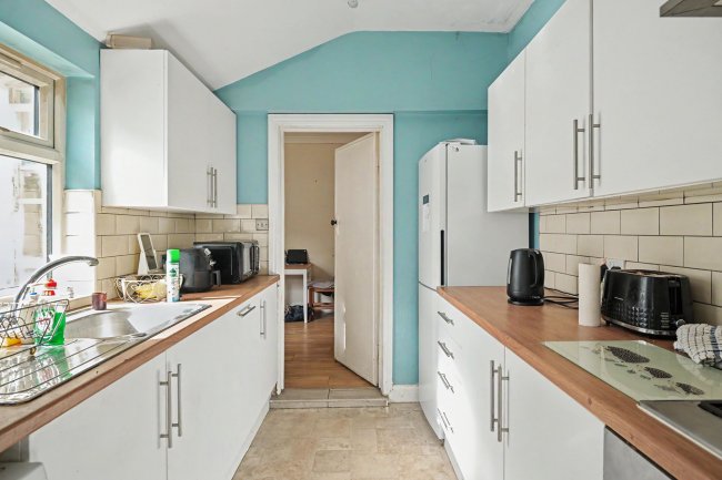 75 Bynes Road, South Croydon, Croydon, CR2 0PZ 37