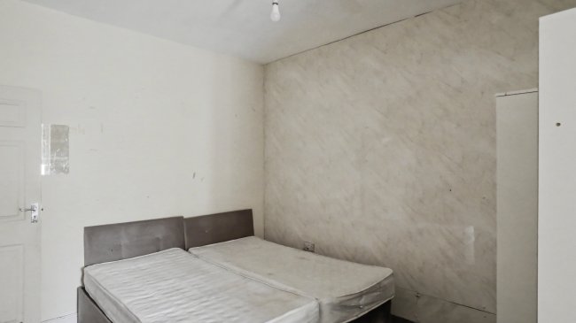 71 Beaconsfield Road, Southall, UB1 1BU 2