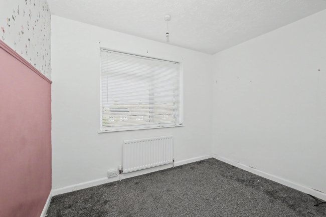 48 Swanstree Avenue, Sittingbourne, Kent, ME10 4NL 8