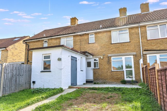 48 Swanstree Avenue, Sittingbourne, Kent, ME10 4NL 8