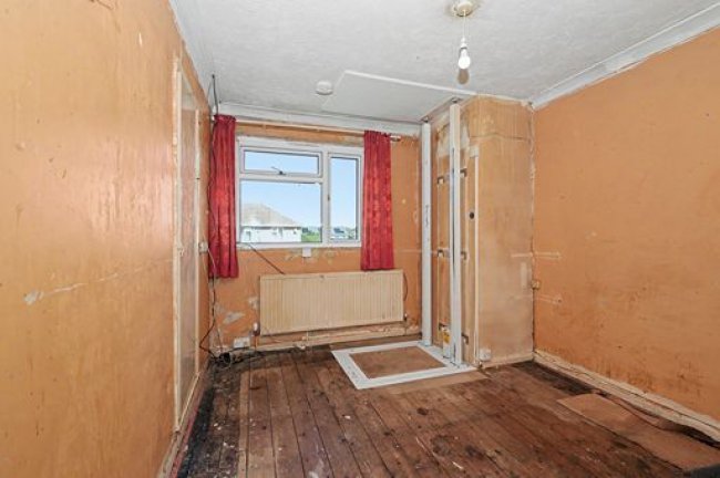 5 St Nicholas Road, Faversham, Kent, ME13 7PG 6