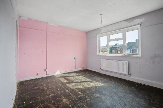 Flat 235 St Georges Avenue, Sheerness, ME12 1ET 7
