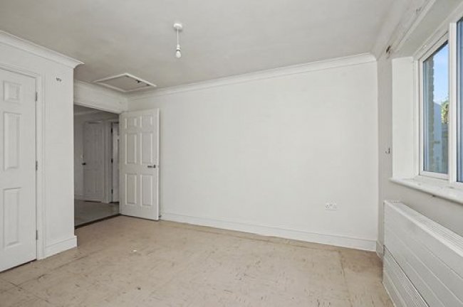 2 Upper Balcomb Mews, Millmeads, Margate, CT9 3YN 47