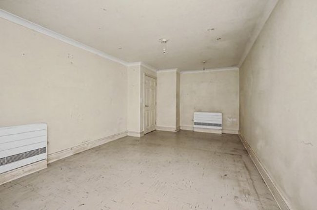 2 Upper Balcomb Mews, Millmeads, Margate, CT9 3YN 47