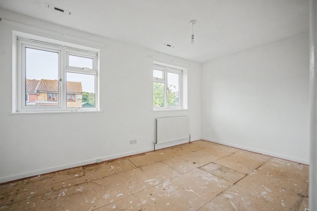66 Diligent Drive, Milton Regis, Kent, ME10 2LQ 6