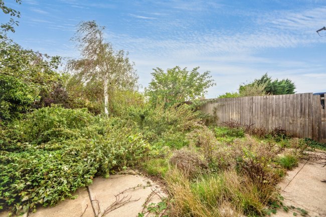 66 Diligent Drive, Milton Regis, Kent, ME10 2LQ 6