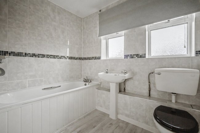 66 Diligent Drive, Milton Regis, Kent, ME10 2LQ 6