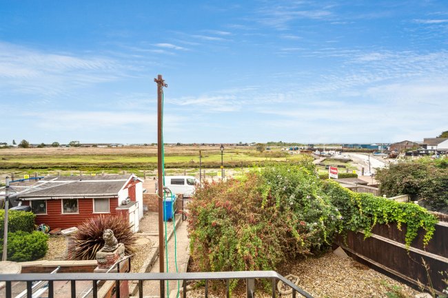 89 High Street, Queenborough, Kent, ME11 5AG 9