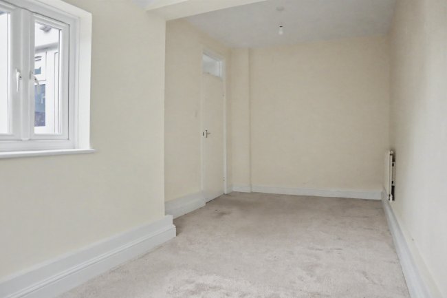 Flat 1, 39 Dafforne Road, Tooting, London SW17 8TY 18