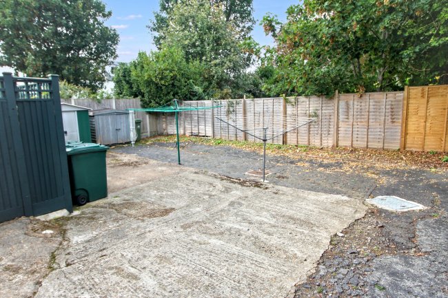 Flat 3, 42 Hove Park Villas, Hove, BN3 6HG 12