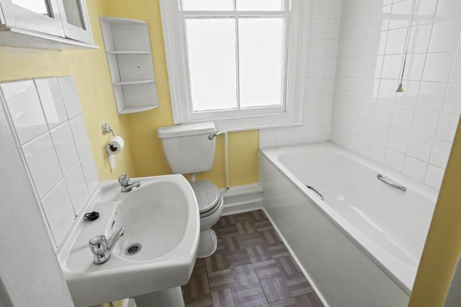 Flat 3, 42 Hove Park Villas, Hove, BN3 6HG 12