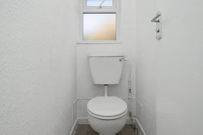 113 Queensway, Brighton, East Sussex, BN2 0FB 34