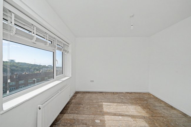 113 Queensway, Brighton, East Sussex, BN2 0FB 34
