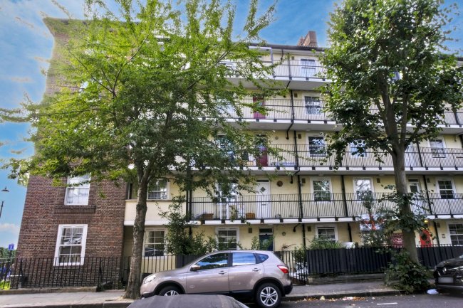 Flat 1 Winterbourne House, Portland Road, London, W11 4LS 3