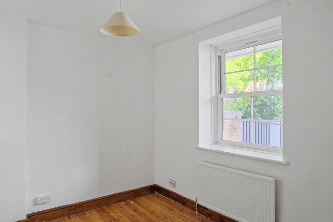 Flat 1 Winterbourne House, Portland Road, London, W11 4LS 3