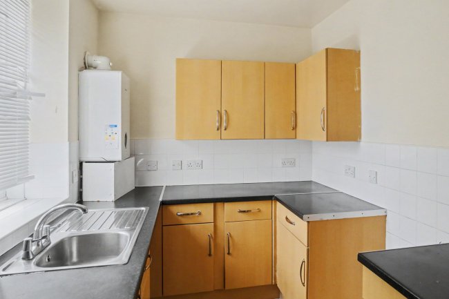 Flat 1 Winterbourne House, Portland Road, London, W11 4LS 3