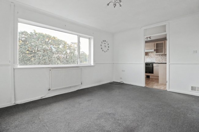 32 Hamsterley Drive, Crook, DL15 9PT 3